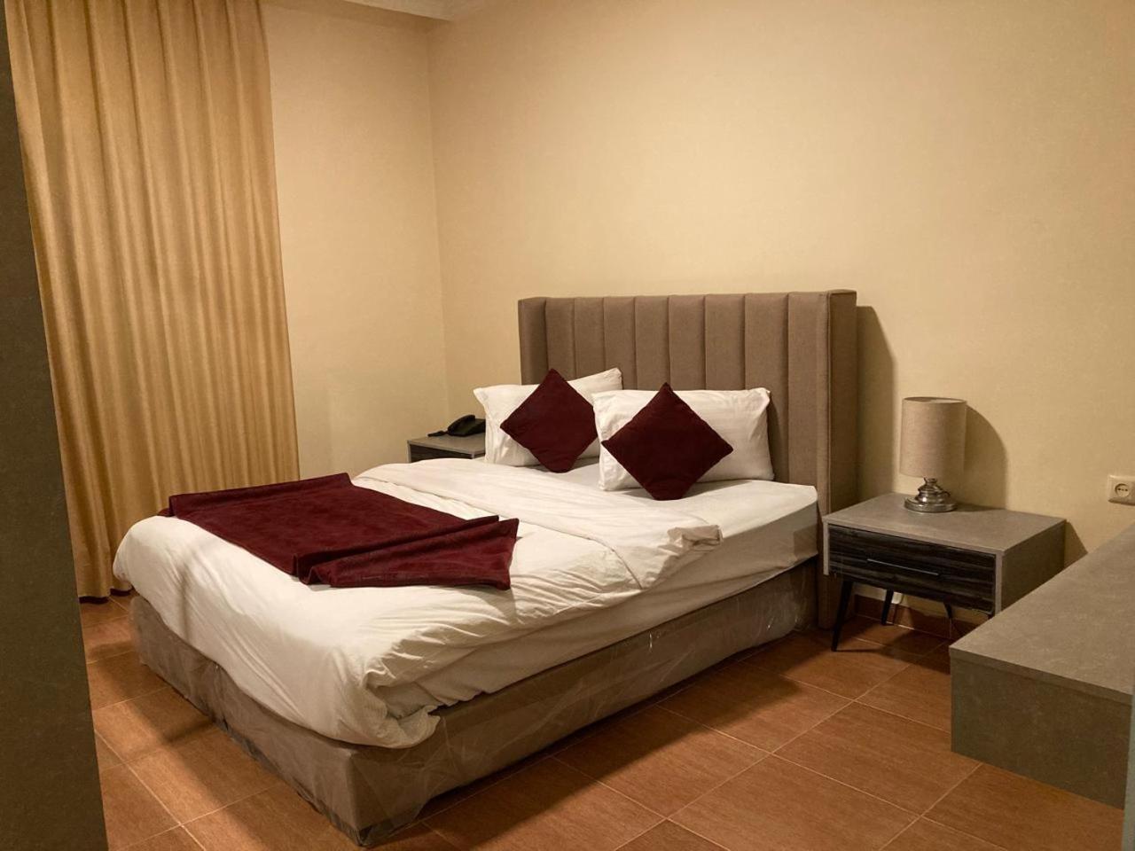 Uptown Hotel Apartment Amman Exterior photo